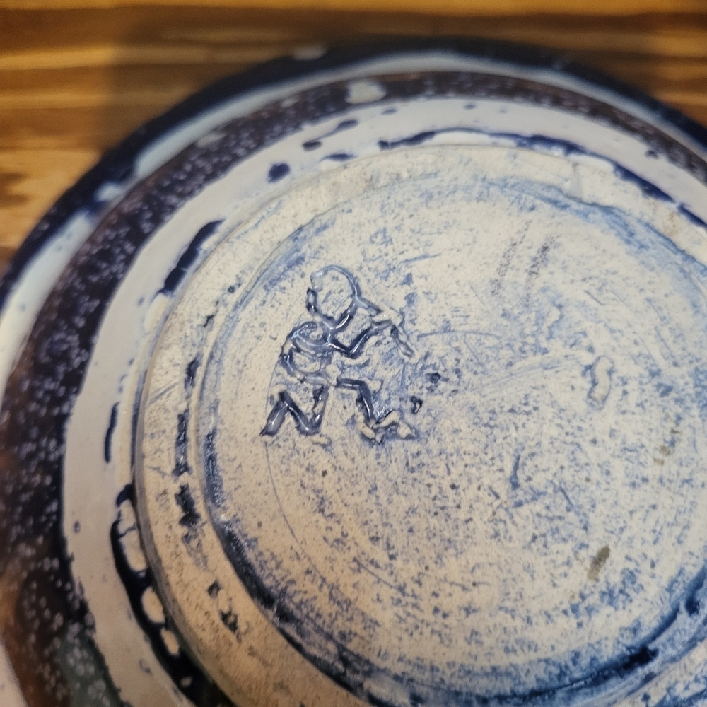Studio Pottery Signed Hand Thrown Pair of Bowls - Picture 7 of 7